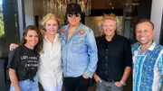 Ding Dong – Zeig mir dein Zuhause Spezial USA Viola Tami (l.) und Jan Fitze (r.) zu Besuch bei KISS-Rockstar Gene Simmons (3.v.l.) mit Frau Shannon (2.v.l.) und Architekt Roger Kurath (2.v.r.)
