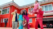 Ding Dong – Zeig mir dein Zuhause Im Fertighaus und im Thai-Tempel Staffel 6 Folge 5 Jan Fitze und Viola Tami zu Besuch bei Auto-Tuner Ueli Anliker in Trimbach SO: Duang Anliker mit Sohn Dino, Ueli Anliker mit Tochter Dina
