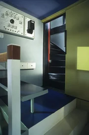 Unabhängigkeit, Selbstbestimmung und Freiheit - Architekt Gerrit Rietveld übersetzt diese Begriffe im Wohnhaus durch offene Räume und variable Wände.