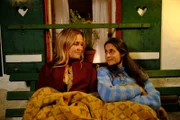 Die Freundschaft zwischen Lena Lorenz (Judith Hoersch, l.) und Julia Obermeier (Liane Forestieri, r.) wird auf eine harte Probe gestellt.