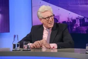 Zu Gast bei Moderatorin Sandra Maischberger: Theo Koll (langjähriger Leiter des ZDF-Hauptstadtstudios)