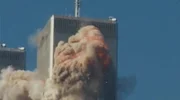 Das erste Flugzeug trifft das World Trade Center während der Terroranschläge vom 11. September. (CNN Bildquelle)