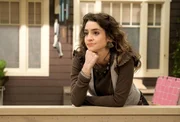 Joanne Schwartz (Beth Triffon)