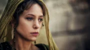 Leah (Jodhi May)