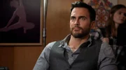 Sidney James (Cheyenne Jackson, Mitte)