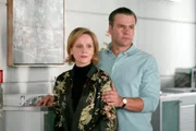 Ilse Stephanek (Astrid Strassburger) und ihr Bruder Klaus Traupe (Tom Quaas) sind geschockt als sie vom Mord an Ilses Mann erfahren.