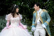 Erica Goldberg (Hayley Orrantia) und Geoff Schwartz (Sam Lerner)