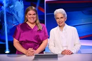 Gisa Flake (l.) spielt in einem Team mit der FDP-Europapolitikerin Marie-Agnes Strack-Zimmermann im "heute-show extra - Das Quiz"