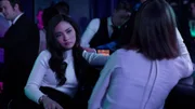 Thao (Mai Duong Kieu, l.) weiß nicht recht, ob sie Jana (Paula Beer, r.) vertrauen soll.
