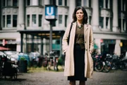 Freya Becker (Iris Berben) lebt zurückgezogen und allein in Berlin. Sie ist Protokollantin im LKA 1, zuständig für Vergehen am Menschen.