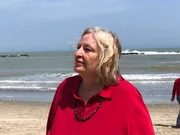 Vera am Strand von Lido Adriano.