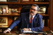 Frank Reagan (Tom Selleck)