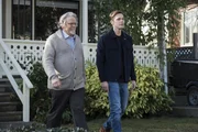 Donatello Redfield (Keith Szarabajka, l.); Jack (Alexander Calvert, r.)