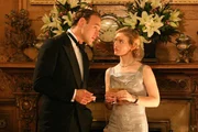David Hunter (Elliot Cowan), Lynn Marchmont (Amanda Douge).