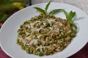 Zu Tisch Nordbaden – Deutschland Gesund und bekömmlich: Grünkernrisotto mit Erbsen