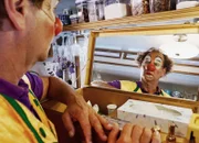 SRF bi de Lüt Familiensache Ferienzeit Folge 1 Clown Mugg