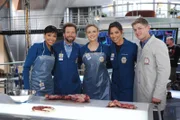 Das Team des Jeffersonian Institute: (v.l.) Cam (Tamara Taylor), Hodgins (TJ Thyne), Brennan (Emily Deschanel), Angela (Michaela Conlin) und Wendell (Michael Grant Terry)
