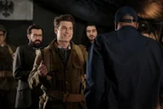 (v.l.n.r.) Dr. Gwyn Davies (Matt Ryan); Nate Heywood (Nick Zano); Behrad Tarazi (Shayan Sobhian)