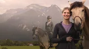 Ein Wanderritt über die Alpen – diesen Traum will sich Bergfreundin Toni Schlosser erfüllen! Aber: sie ist seit 14 Jahren nicht mehr auf einem Pferd gesessen. Findet sie auf ihrer Alpenüberquerung trotzdem die erhoffte Freiheit im Sattel?