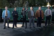 (v.l.n.r.) Charles Boyle (Joe Lo Truglio); Amy Santiago (Melissa Fumero); Rosa Diaz (Stephanie Beatriz); Hitchcock (Dirk Blocker); Scully (Joel McKinnon Miller); Terry Jeffords (Terry Crews)