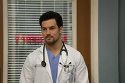 Dr. Andrew DeLuca (Giacomo Gianniotti)