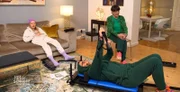 Cheyenne Ochsenknecht (l.), Natascha Ochsenknecht und Bärbel Wierichs (r.) testen den "AeroPilates Reformer 435".