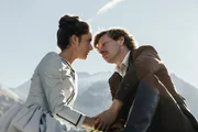 Miriam Stein (Anna), Maxim Mehmet (Max).