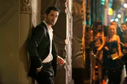 Partys, Frauen und Alkohol: Lucifer (Tom Ellis) lässt es sich im glamourösen Nachtleben von Los Angeles gutgehen, bis ein Freund von ihm ermordet wird ...