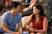 Finden wieder zueinander: Harry Shum als Dr. Benson Kwan, Dianne Doan als Molly Tran