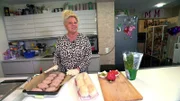 Silvia kocht für ihre Großfamilie in drei Gängen, heute soll es ein Mett-Menü werden.
