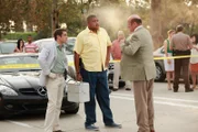 (v.l.n.r.) Ryan Wolfe (Jonathan Togo); Walter Simmons (Omar Miller); Det. Frank Tripp (Rex Linn)