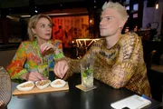 Yvonne (Gisa Zach) und Moritz (Lennart Borchert) wollen sich in Zukunft mehr bei Laura melden.