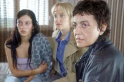 Sylta Fee Wegmann (Oana), Eva Herzig (Caro), Despina Pajanou (Sabrina).