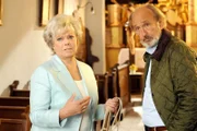 Leo will sich doch nicht scheiden lassen (v.li.: Grit Boettcher, Miguel Herz-Kastranek).