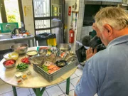 Açorda de ovas (portugiesischen Fischeintopf und Suppe aus Fischeiern) im Restaurant Arte e Sal in Sines.