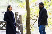 Kristin Gaines (Alexa Davalos, l.); Ray Cannon (Edwin Hodge, r.)
