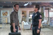 L-R: Pearce Risher (Andy Favreau) und Owen Strand (Rob Lowe)