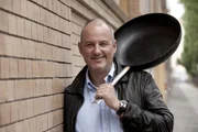 (4. Staffel) - Sternekoch Frank Rosin räumt auf in Deutschlands Restaurants!