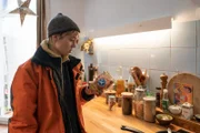 Linsen statt Kohle: Fabia hat Charlies (Lea Drinda) Geld aus Charlies Sparglas genommen. Denn Charlie und Mutter Rowena haben hohe Schulden bei ihr.