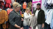 Silvia, Loredana und Servet beim Einkaufen