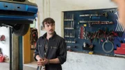 Svens Mitbewohner, der impulsive Automechaniker Richie Kunze (Thomas Kaschel), will gesehen haben, wie Julius am Tatabend Svens Haus verlassen hat. Sagt er die Wahrheit, oder liefert er Sven lediglich ein Alibi?