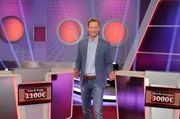 Moderator Florian Weber stellt in seinem SWR Wissensquiz „Meister des Alltags“ die Alltagstauglichkeit seiner prominenten Kandidaten auf die Probe. „Meister des Alltags“ spendet seinen Gewinn einem guten Zweck. Moderation Florian Weber