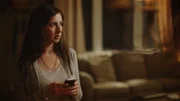 Karen has just noticed a missed call from Louis.