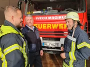Von rechts: Schmidt Max, Hans-Peter Binder und Julian Binder von der Freiwilligen Feuerwehr Hofkirchen.