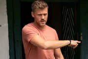 Quirin Pankofer (Jens Atzorn) macht sich zunehmend Sorgen um seinen Bauauftrag, denn sein Auftraggeber meldet sich seit Tagen nicht mehr zurück.