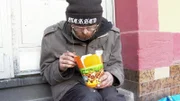Pille, 25, lebt in Frankfurts Bahnhofsviertel. Er ist stark drogenabhängig.