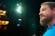 Opernsaenger Thorsten Büttner auf Bühne