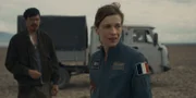 Alle Beweise deuten in eine Richtung: Die Crew der ISS ist tot. Für Isaak (Daniyar Alshinov) scheint die Sache klar. Doch etwas sagt Anna (Céline Sallette), dass er sich irrt.
