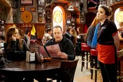 V.l.: Vanessa Cellucci (Leah Remini), Kevin Gable (Kevin James), Kendra Gable (Taylor Spreitler)