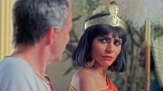 Cäsar und Kleopatra: Das berühmteste Liebespaar der Antike. Doch war es tatsächlich Liebe oder eher politisches Kalkül, das die beiden miteinander verband? "ZDF-History" geht auf Spurensuche. Was ist Mythos, was Legende?